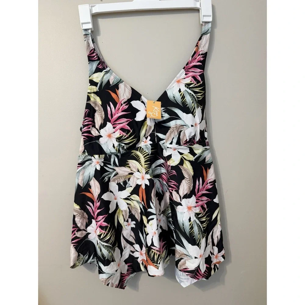Kona Sol Tankini Swimsuit Top size 2X (20/22) w/Built-in Light Padding - NWT